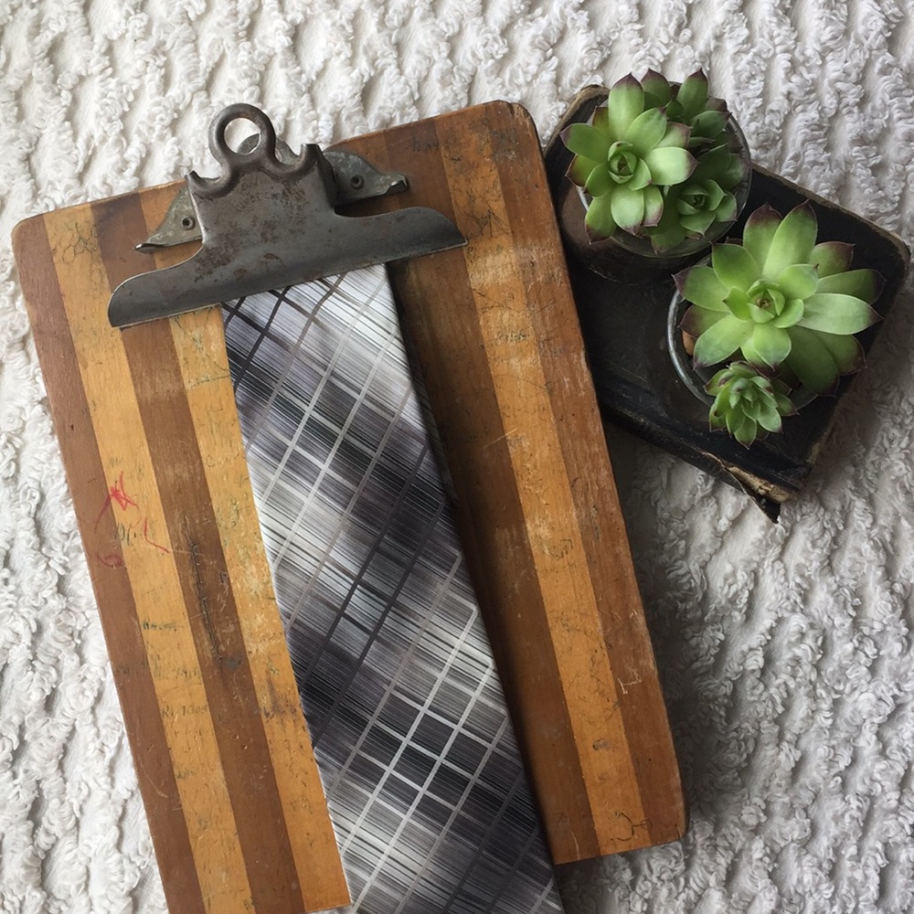 Vintage Wembley Tie, gray silver and black - Picture 1 of 4